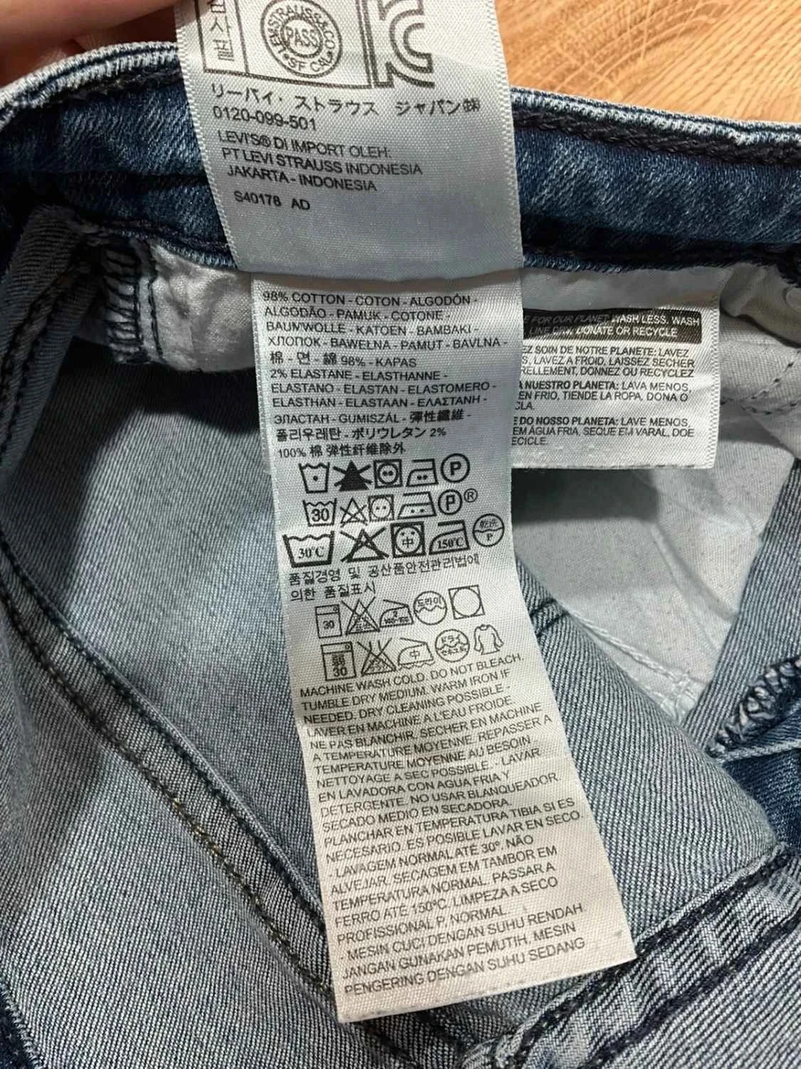 Short Levi's 6 - W28 femme 98% Coton Bleu délavé Slv004 – photo 11